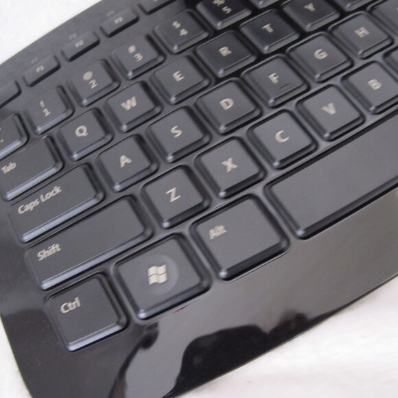 Microsoft Arc Wireless Keyboard - Picture 3 of 8